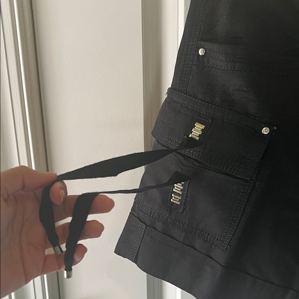 White House Black Market Women's Black Cargo Shorts - Picture 7 of 13